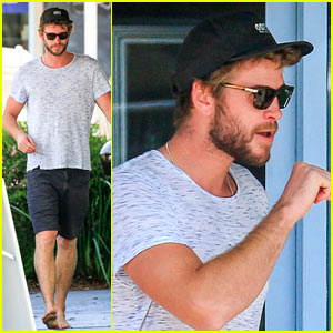 Liam Hemsworth Looks Amazing After Surfing